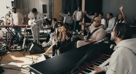 Coritos de Corazon   Israel   New Breed featuring Adrienne Houghton and Aaron Moses 720P HD 