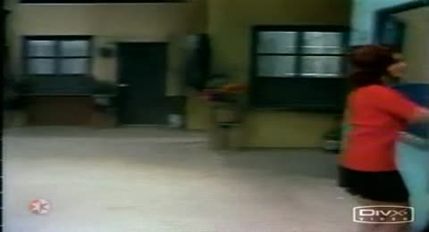 El Chavo del 8   006 Nuevas Vecinas 2   Gloria Y Patty