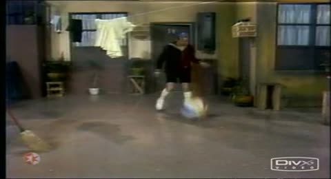 El Chavo del 8   017 Jugando A La Escuelita