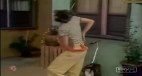 El Chavo del 8   026 Juegan A La Independencia