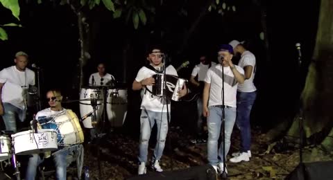 El Rubio Acorde  n   M  s Ma  z  El Real Saoco 