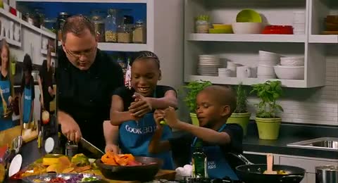 cook30 for kids macaroni vegetable bake 05 ytshorts savetube me