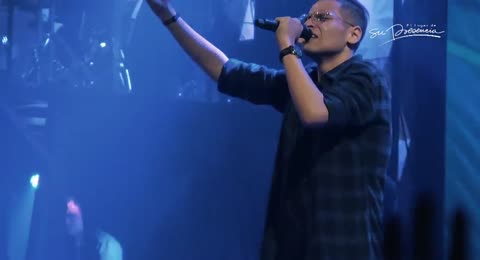 Cadenas Romper   Su Presencia  Break Every Chain   Will Reagan  Versi  n Hillsong    Espa  ol 720P HD 