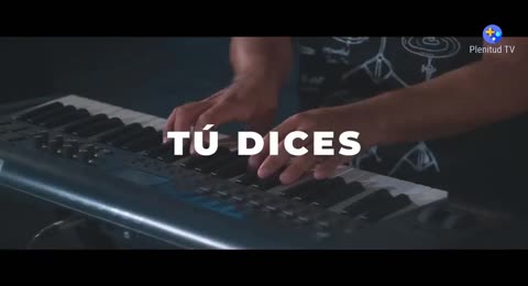 TWICE M  SICA   T   dices feat  Valeria Far  as  LAUREN DAIGLE   You Say en espa  ol   online video cutter com 