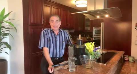 Jugo verde de MetabolismoTV              en VIVO con Frank Su  rez