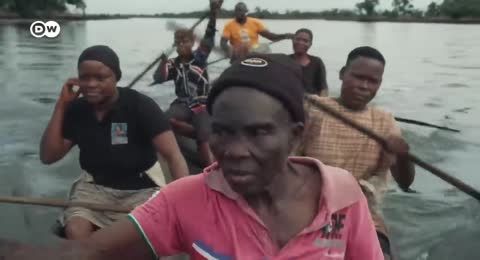 Nigeria contra las grandes petroleras   DW Documental