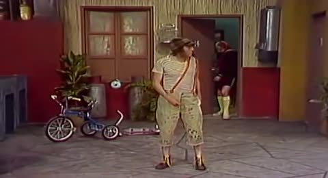 El Chavo Del 8   1976   Temporada 1976   9   El Hombre Invisible mp4  el chavo del 8 1976 temporada 1976 31 la fiesta de la buena vecindad 202402   El Chavo Del 8   1976   Temporada 1976   9   El Hombre Invisible mp4 