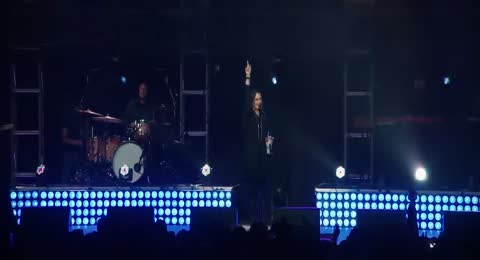 Christine D Clario   En el Trono est     En Vivo 720P HD 