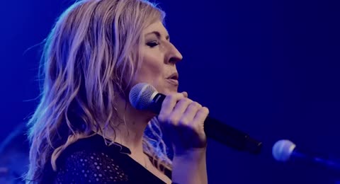 Darlene Zschech   Jesus At The Centre   Official Live Video 720P HD 