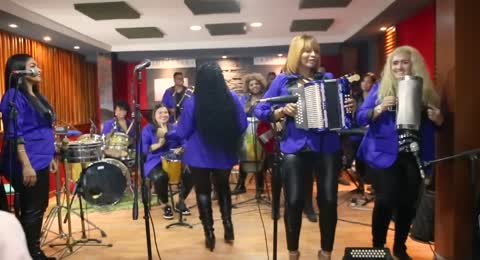 LAS DIOSAS DEL VALLENATO   DE VUELTA RECOPILACI  N 720P HD 