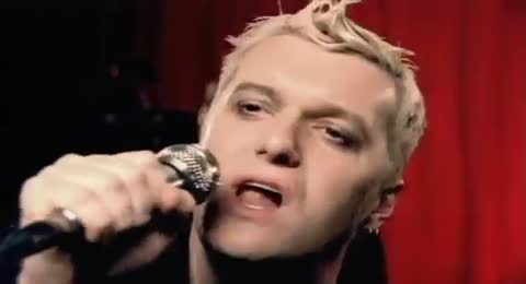 Chumbawamba   Tubthumping