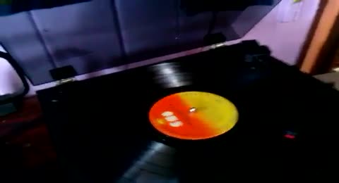 Esto est   que arde  Los Hicsos  DouTico com