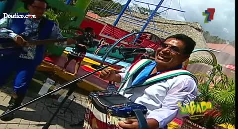 Sabado Feliz cumbia mexica 2017  DouTico com