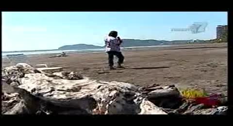 Sabado Feliz en la playa musica volero DouTico com