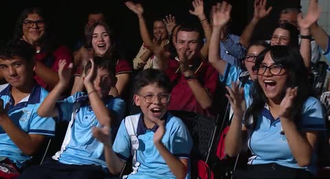 Vean como se MATA EL GUSANO con GREGORY CABRERA  otro   xito de ORO  y para el mundo     