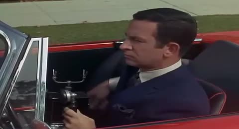 Max la menace   S01E03   Allons    l  39   cole