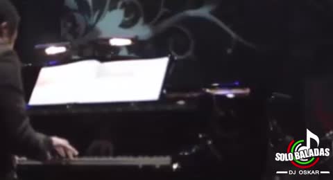 ESTE TERCO CORAZON VIVO