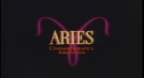 Encuentros muy cercanos con se  oras de cualquier tipo  1978 