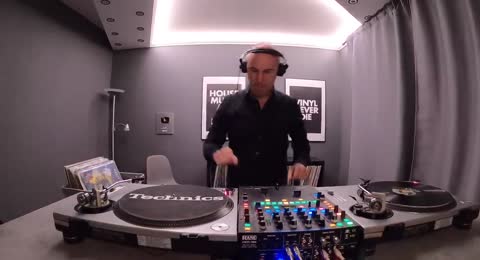 90 s Old School Dj Vinyl Mix   Andr  s J  mbor  720p  h264 