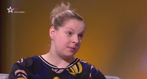 Nebezpe  n   vztahy live  2018 63    Monopol na kamar  dku